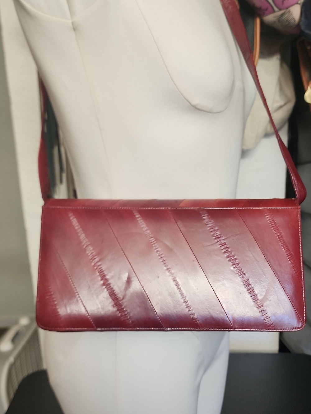 EEL SKIN AND LEATHER PURSE (Royal Huck) - Picture 4 of 6